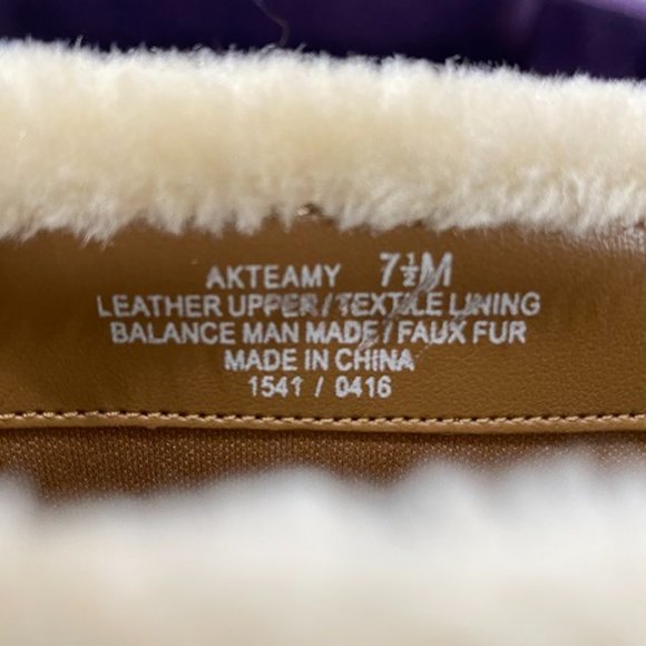 Chic & Comfy Anne Klein fleece cuffed ankle boots - Picture 4 of 9